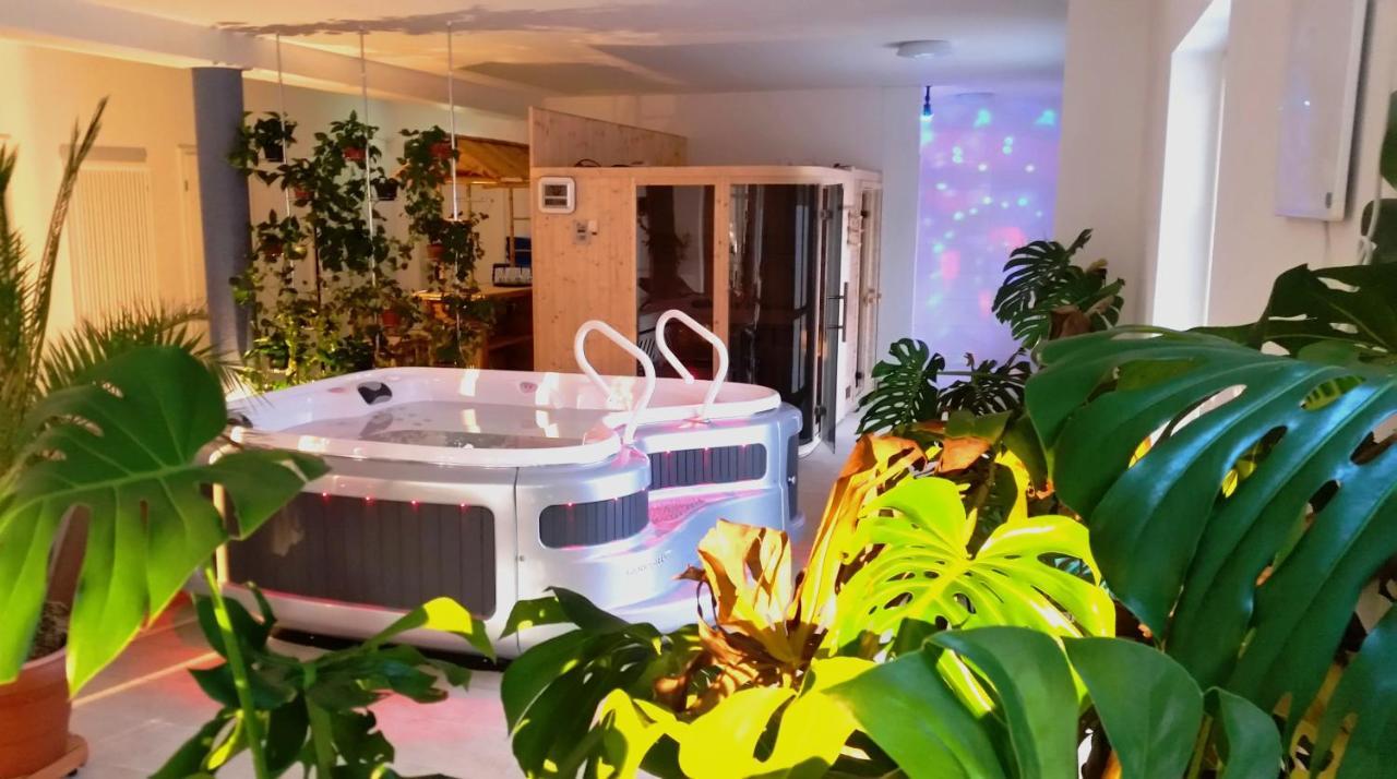 Neue Muehle Kleines Landhotel ブランデンブルク エクステリア 写真