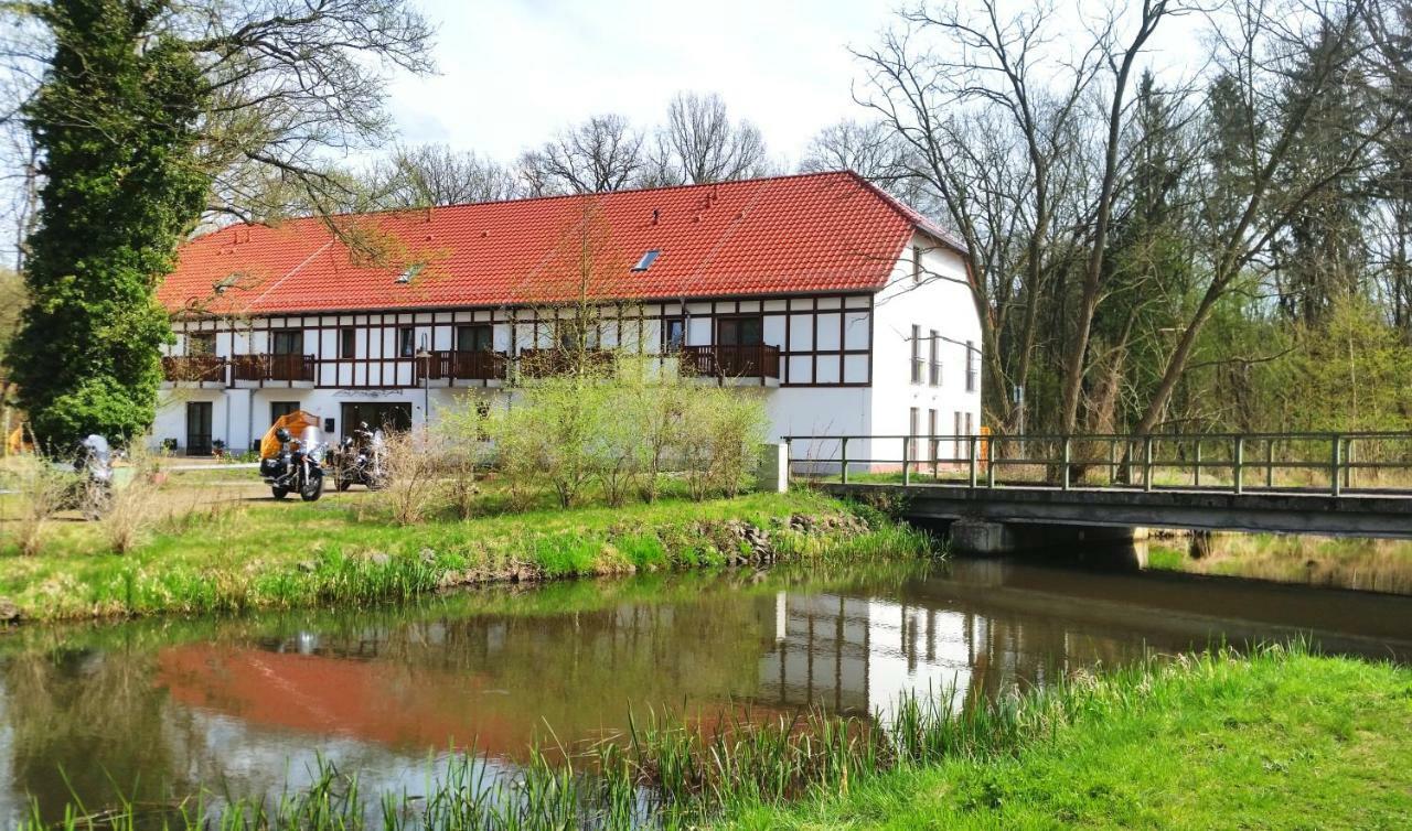 Neue Muehle Kleines Landhotel ブランデンブルク エクステリア 写真